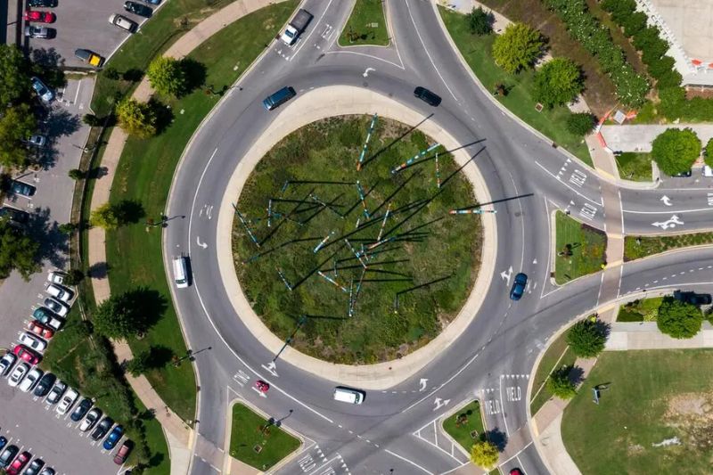 Cómo circular con seguridad en glorietas guía práctica para nuevos conductores