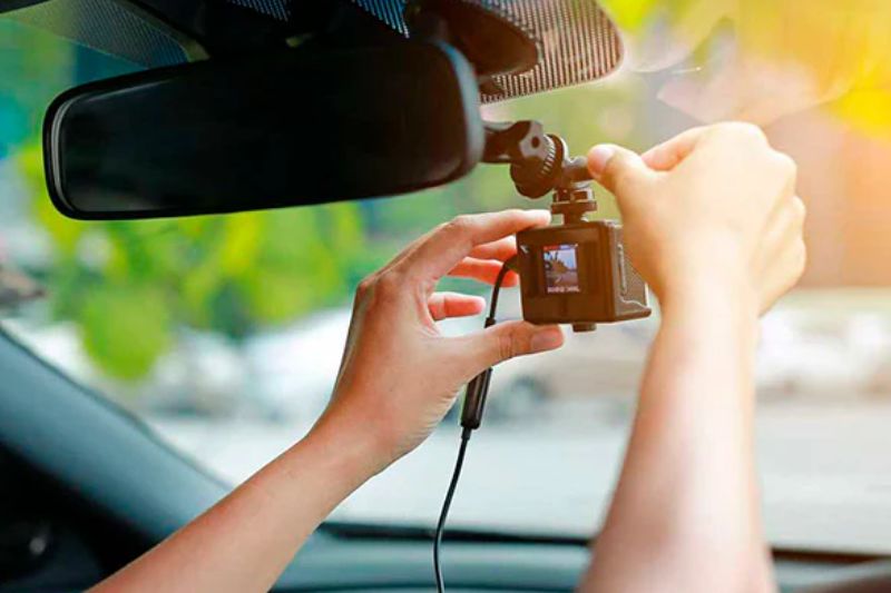 Ventajas de tener una dashcam al conducir seguridad, respaldo y prevención